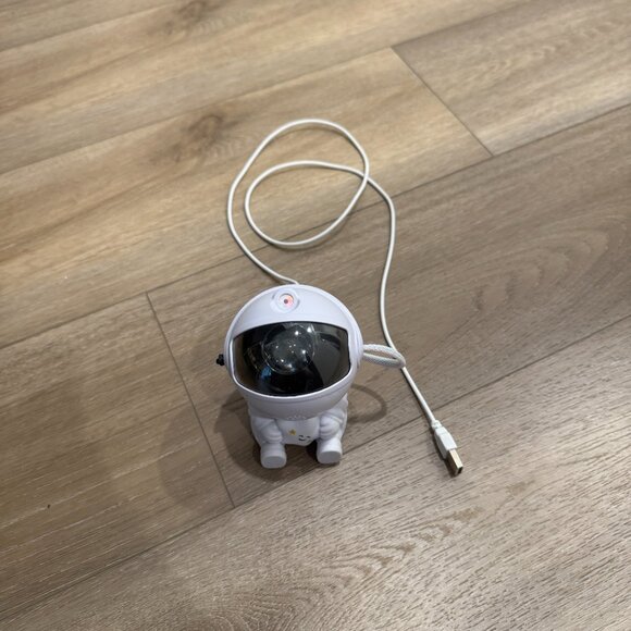 astronaut light projector - Picture 6 of 9